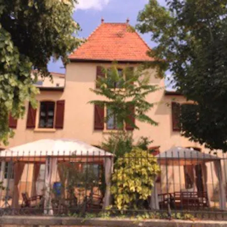 Confortable A Avec Jardin Et Parking * Roanne